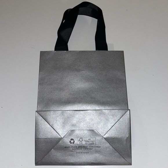 Neiman Marcus Empty Paper Grey Silver Shopping Bag Black Handles 9 x 7 x 4" - Picture 3 of 8